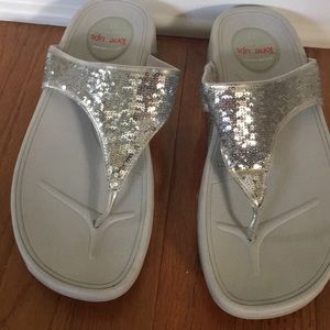 Summer sandals, with silver glitter.